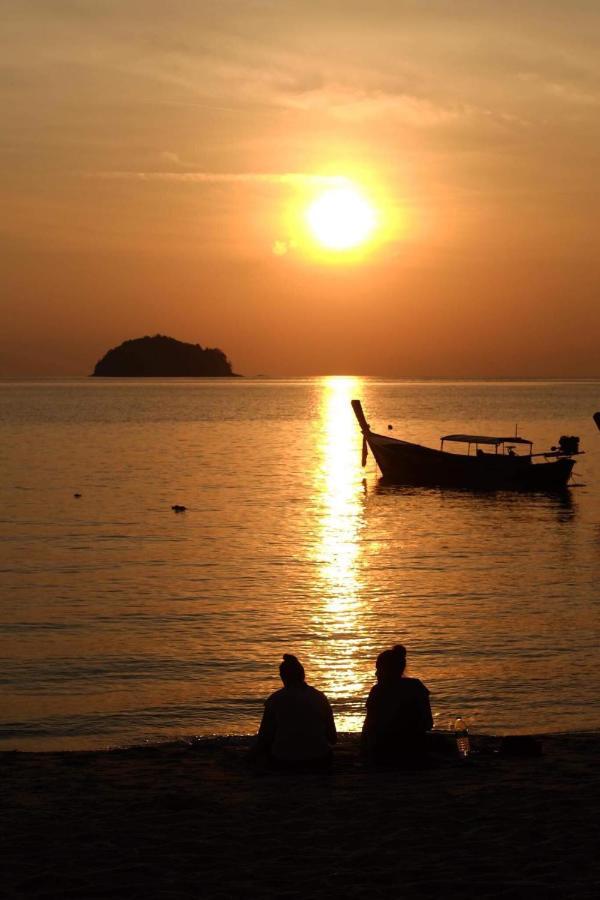 Adang Sea Divers & Eco Lodge Koh Lipe Ngoại thất bức ảnh